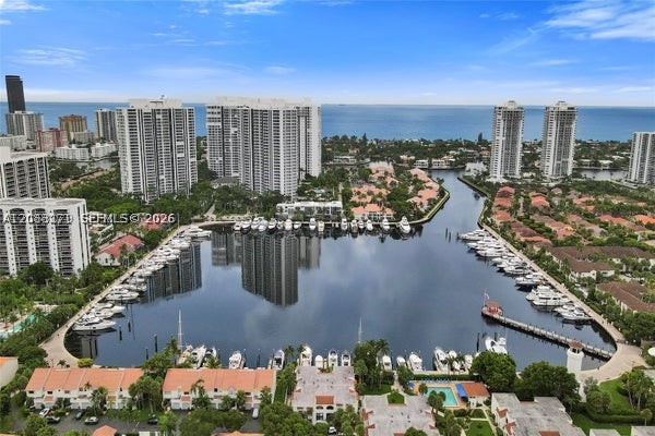 Aventura photo 4