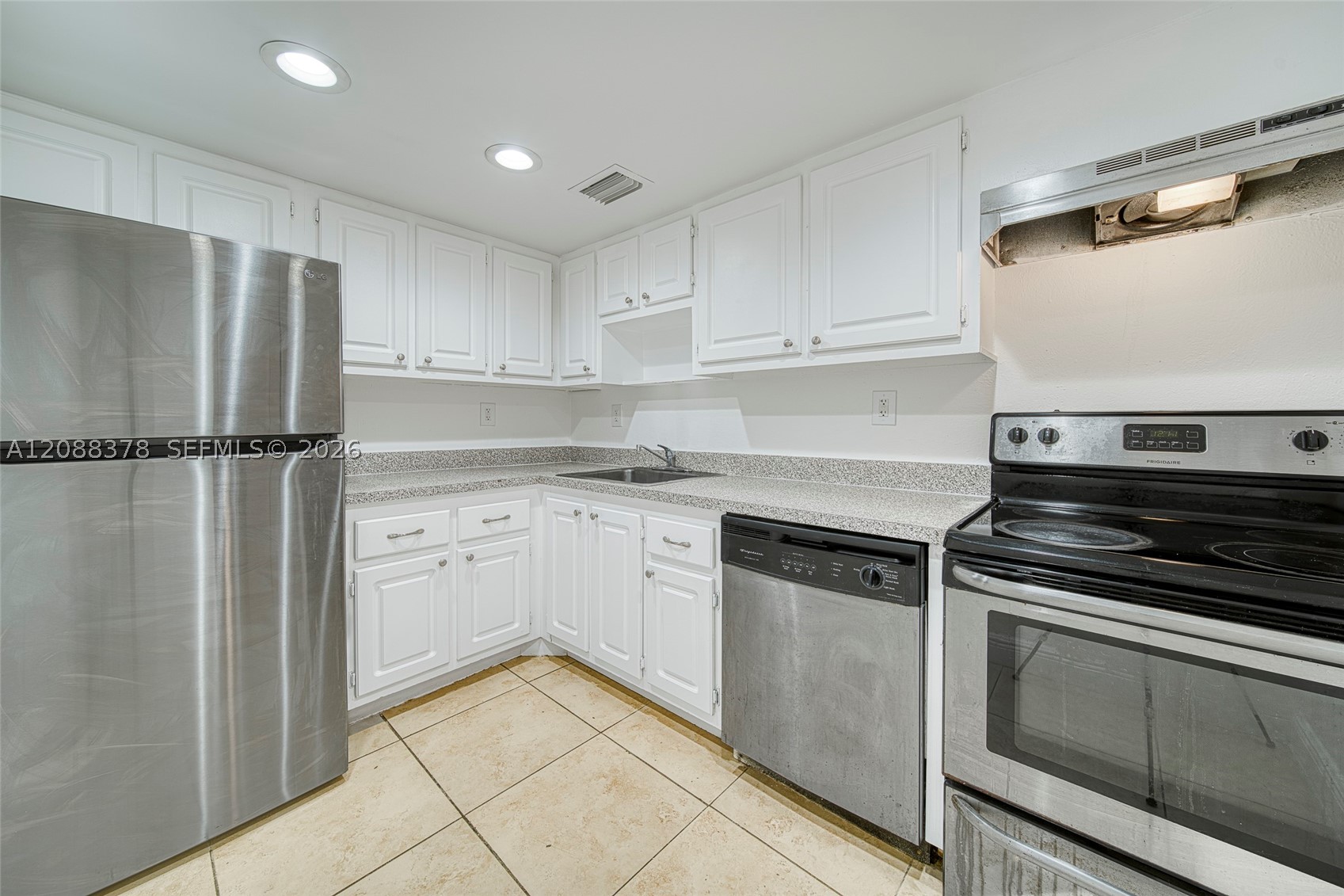 North Miami photo 2