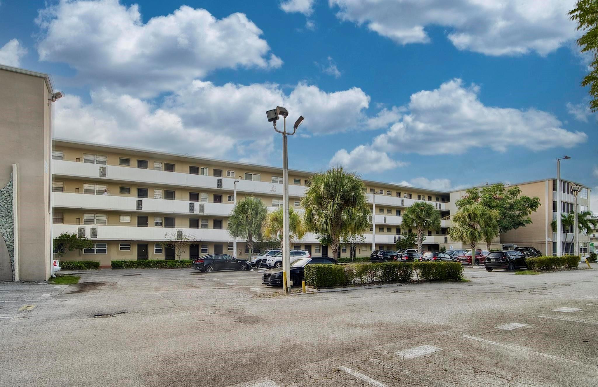 North Miami Beach photo 2
