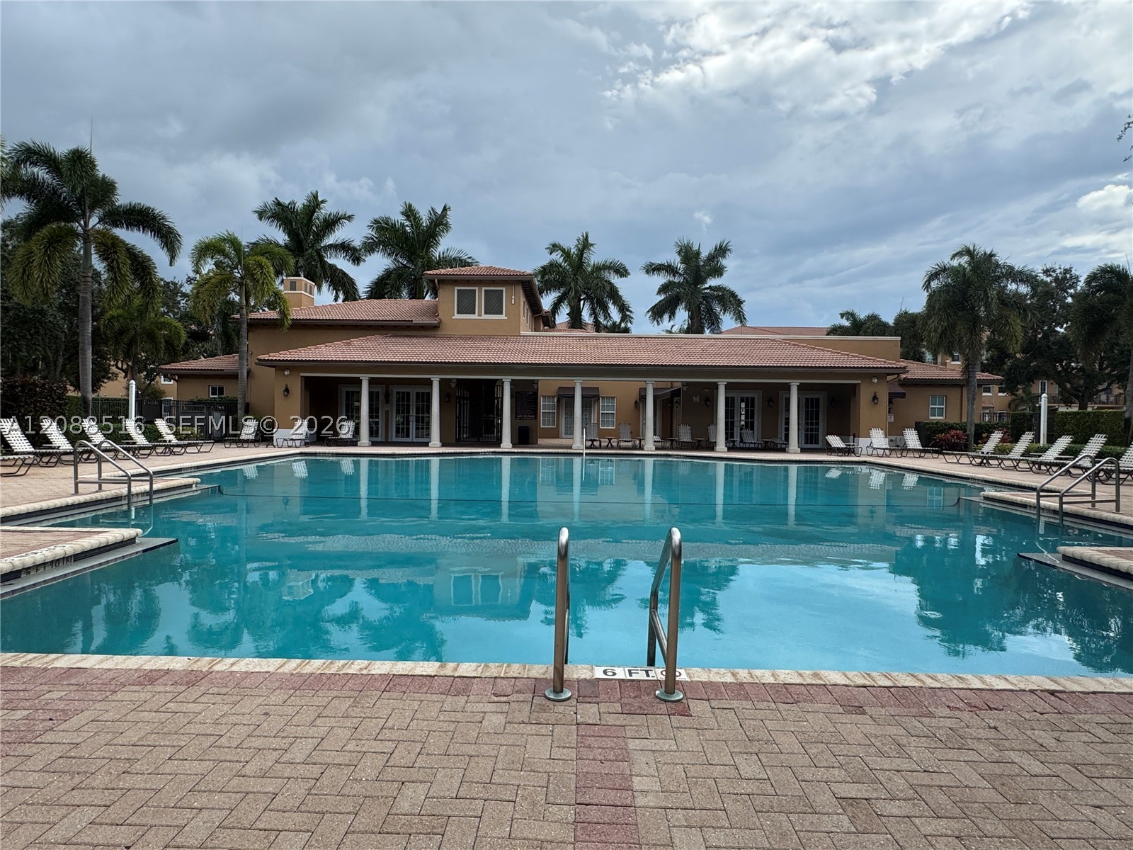 Pembroke Pines photo 4