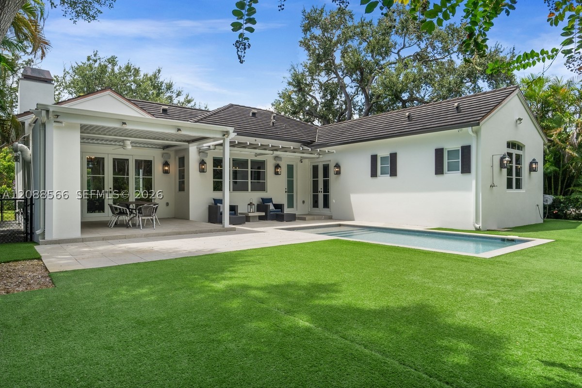 South Miami photo 4