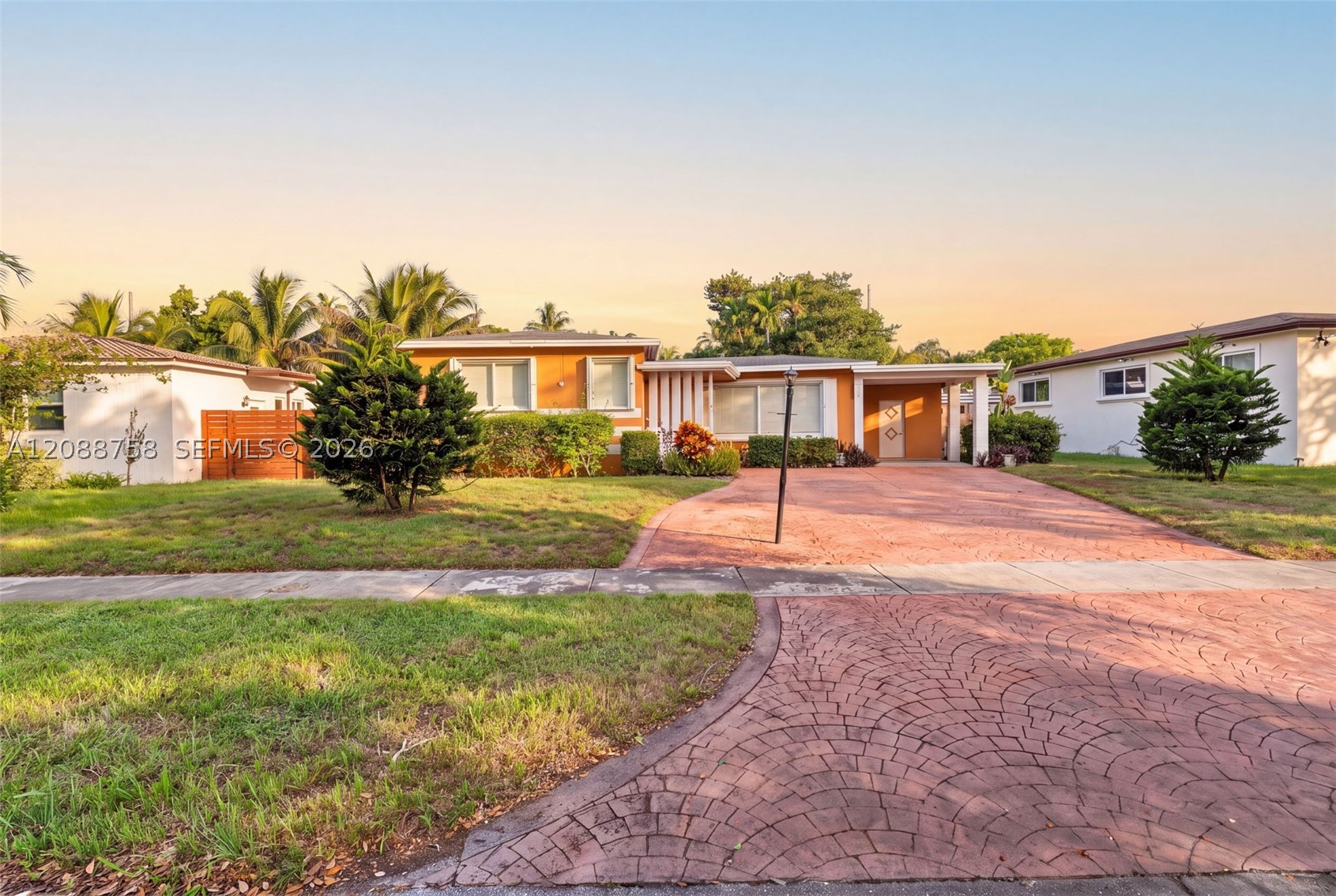 North Miami photo 3