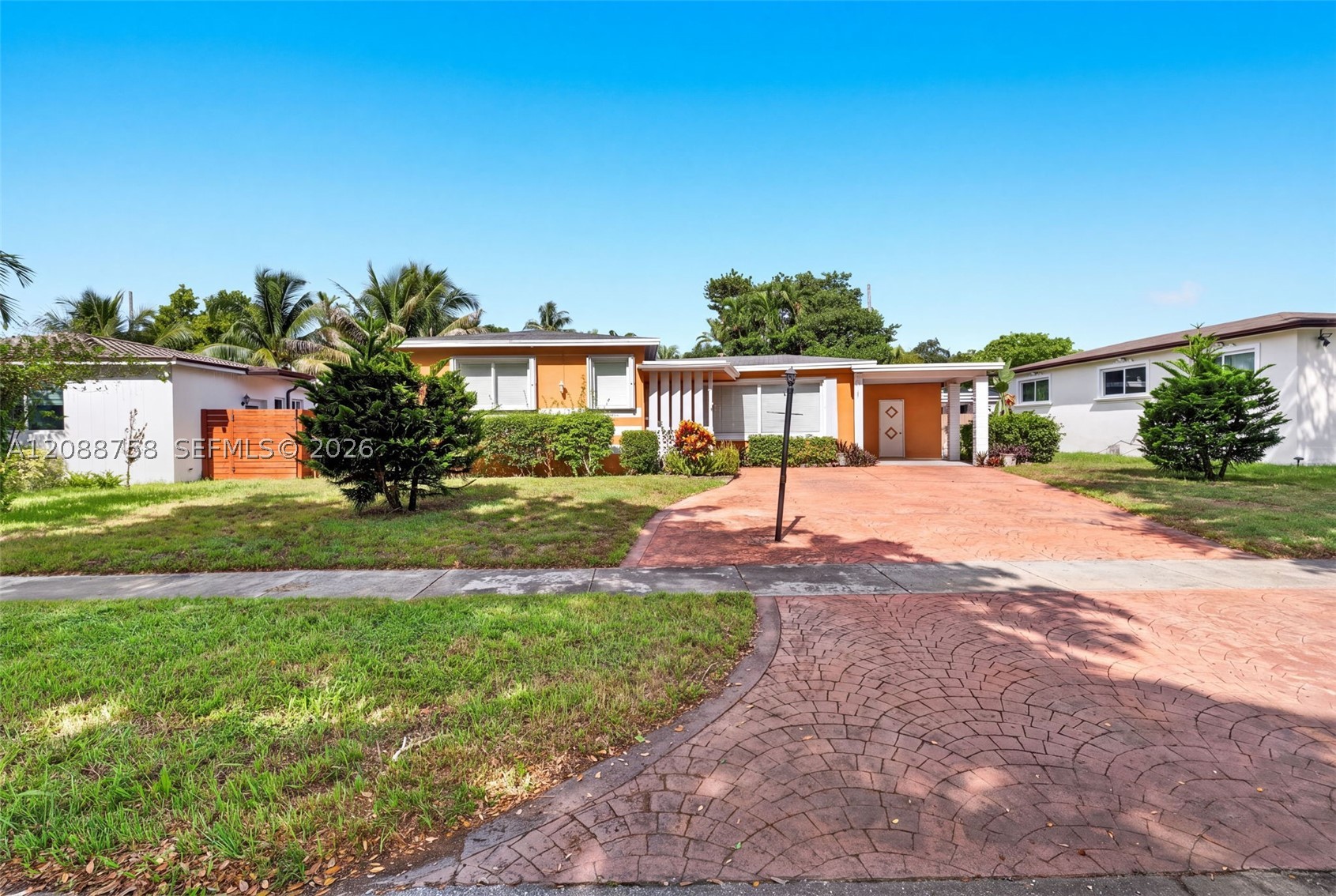 North Miami photo 5