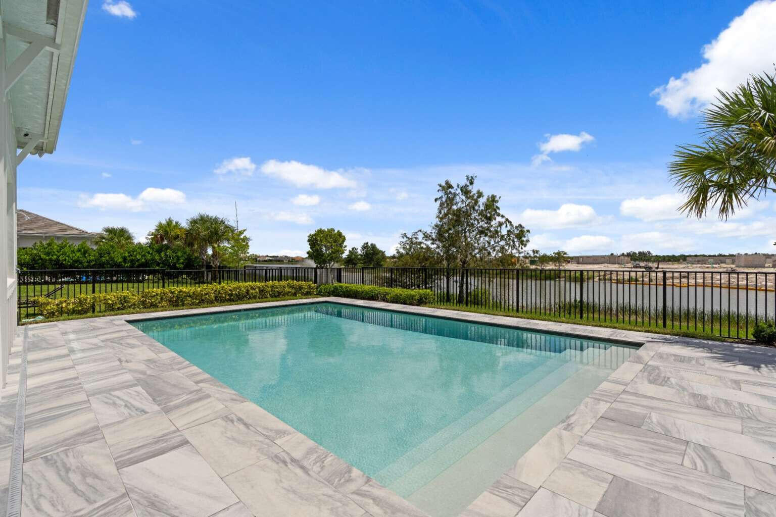 Palm Beach Gardens photo 2