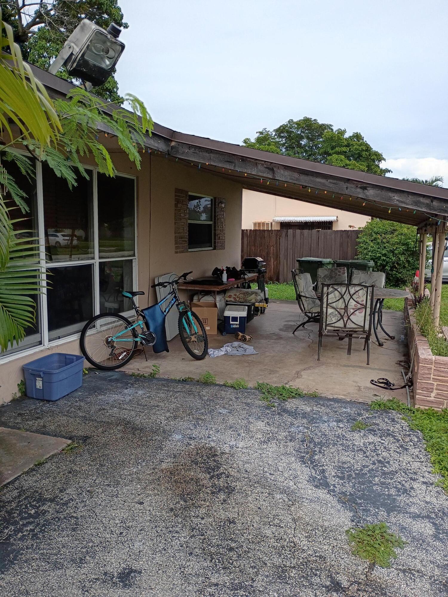 Pembroke Pines photo 2