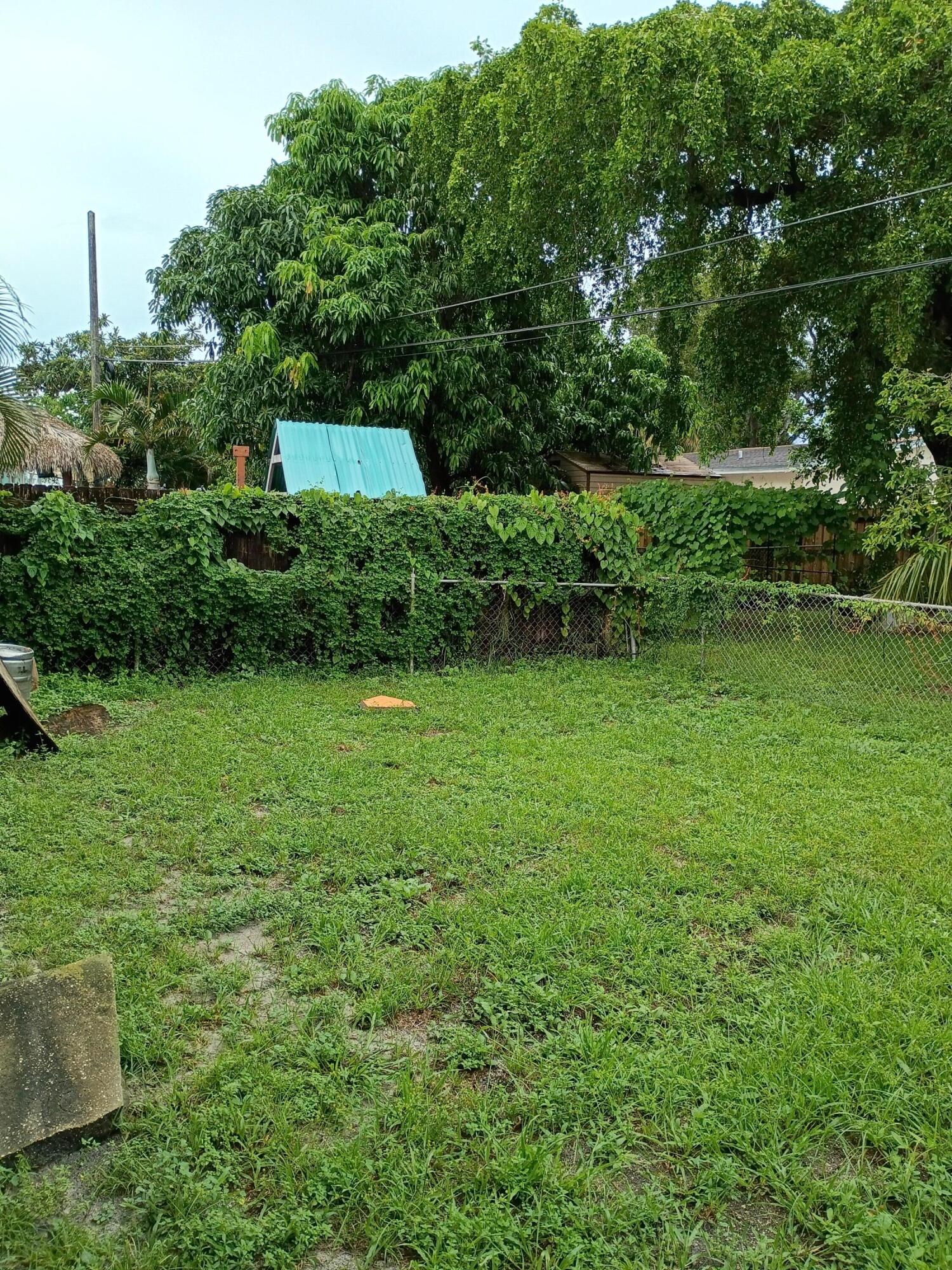 Pembroke Pines photo 4