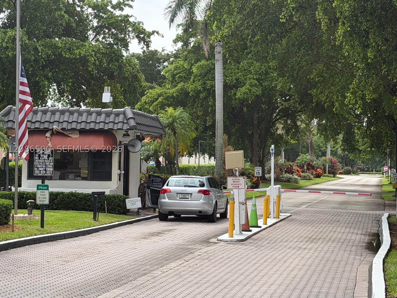 Pembroke Pines photo 3
