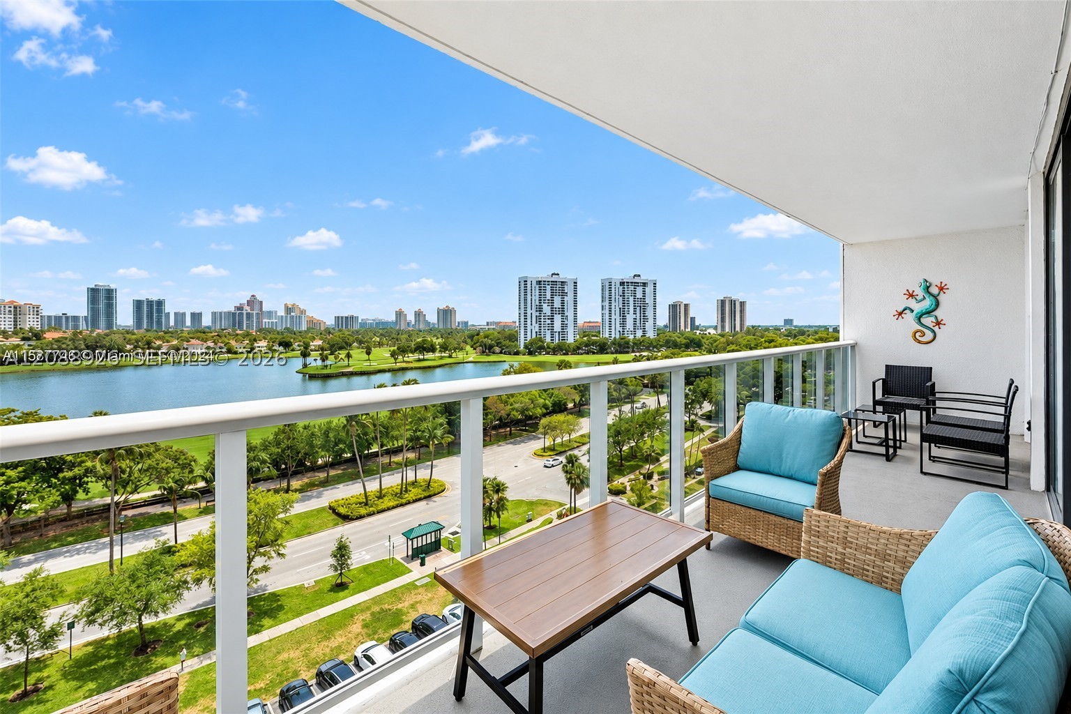Aventura photo 4