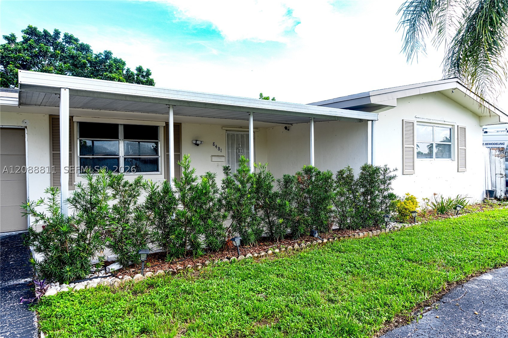 Pembroke Pines photo 3