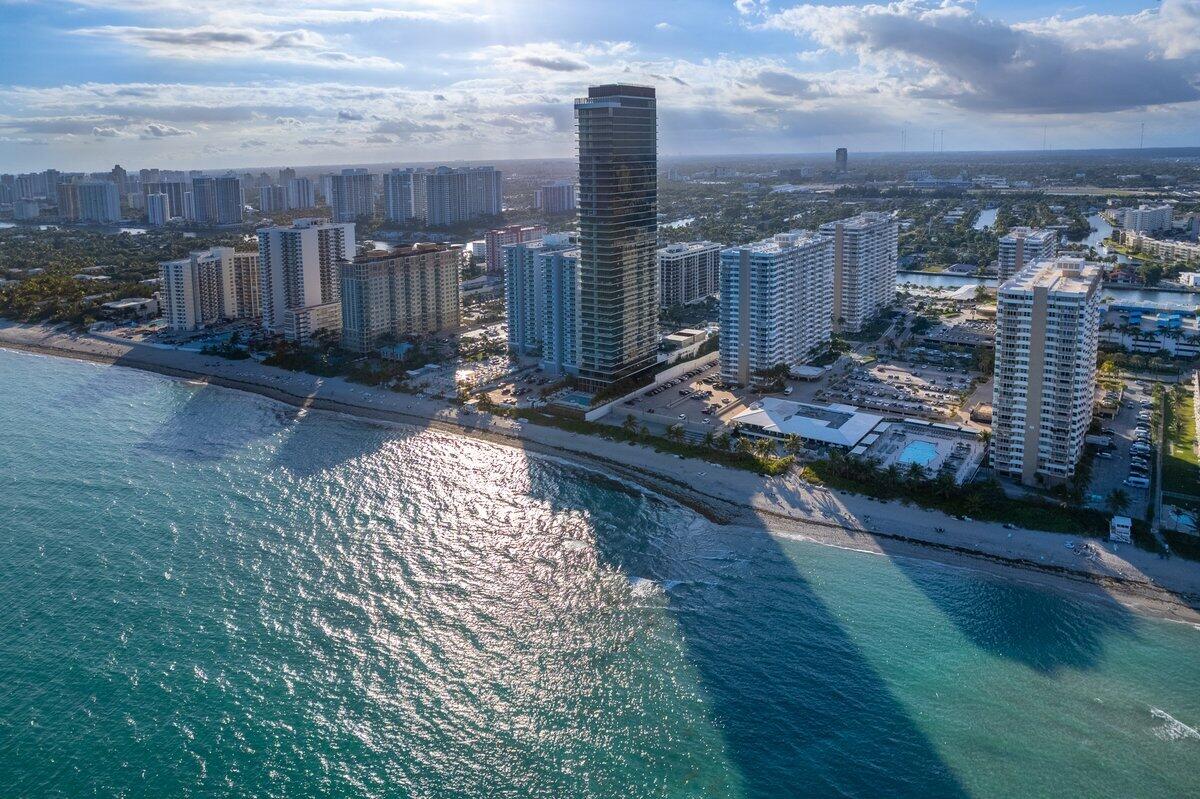 Hallandale Beach photo 4