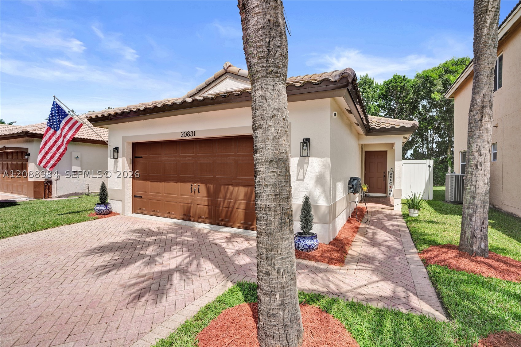 Pembroke Pines photo 2