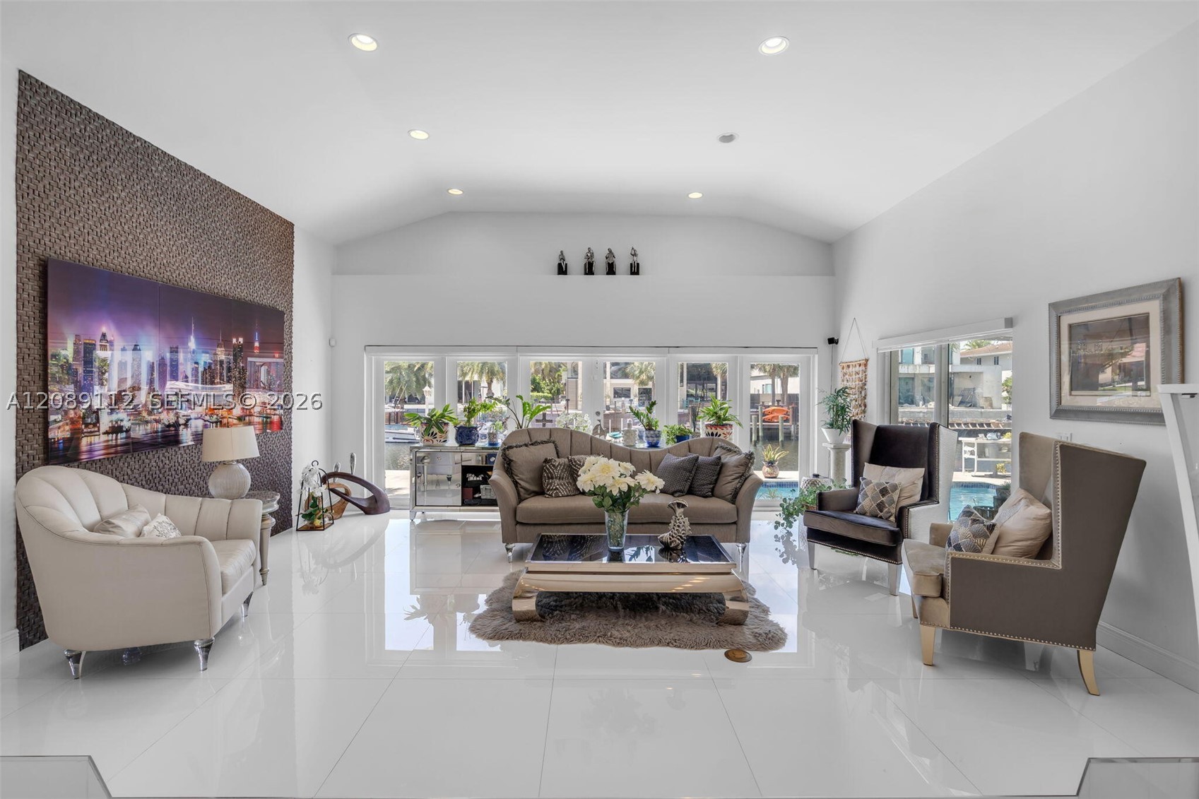 North Miami Beach photo 3