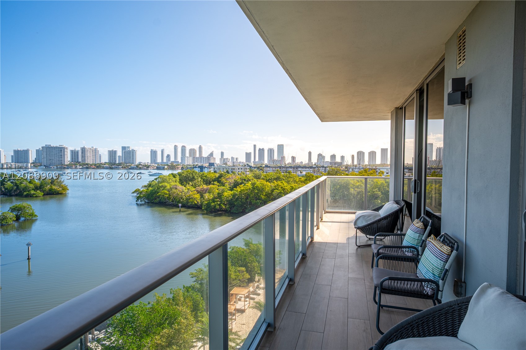 North Miami Beach photo 4