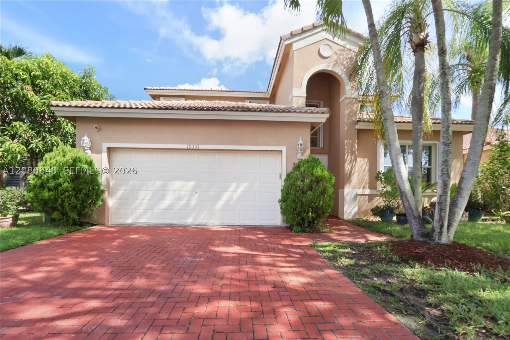 Pembroke Pines photo 2