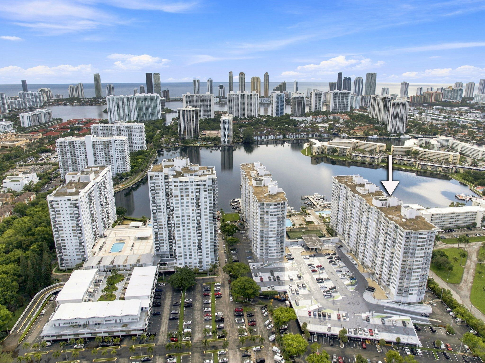 Aventura photo 2