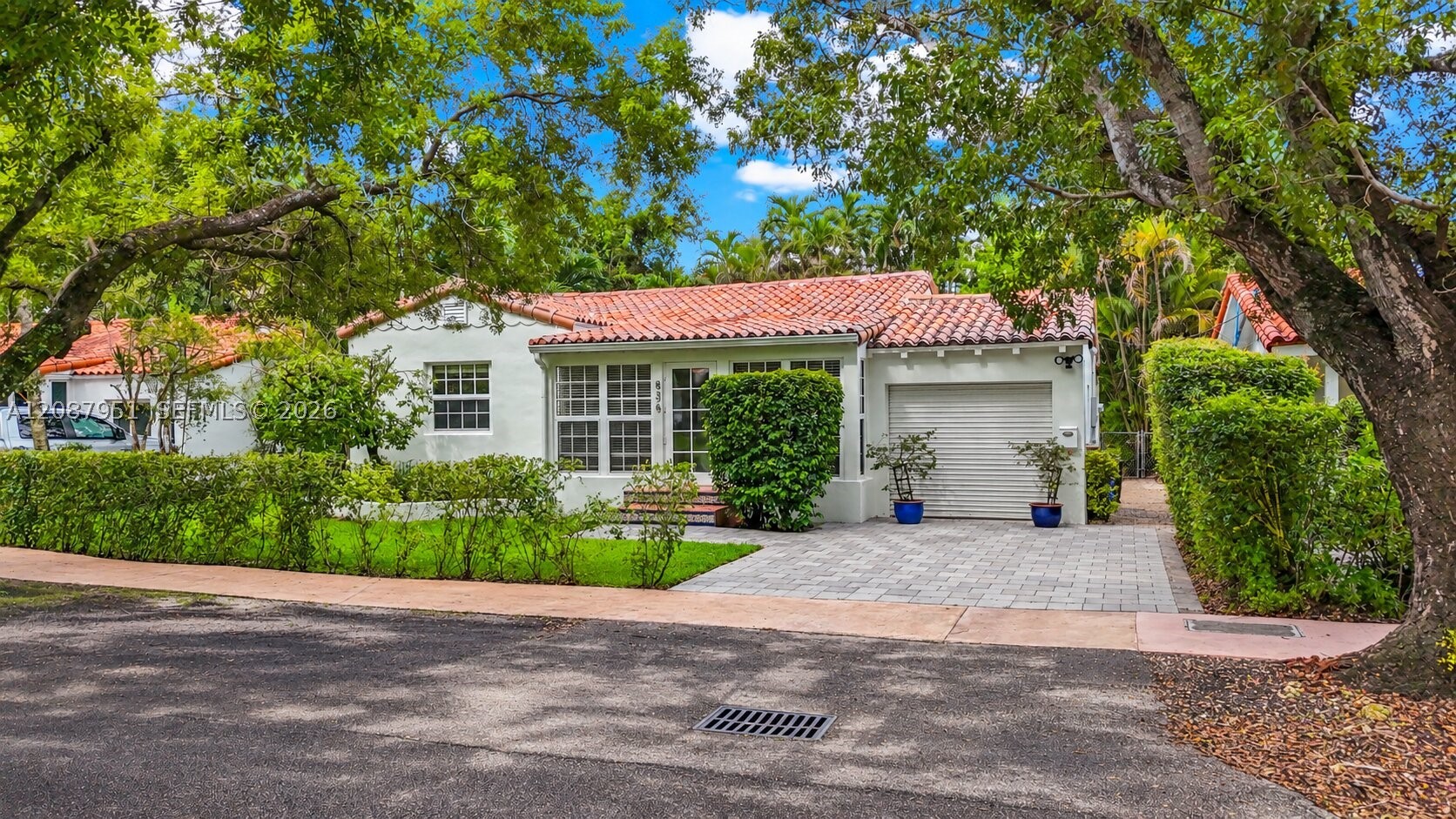 Coral Gables photo 2