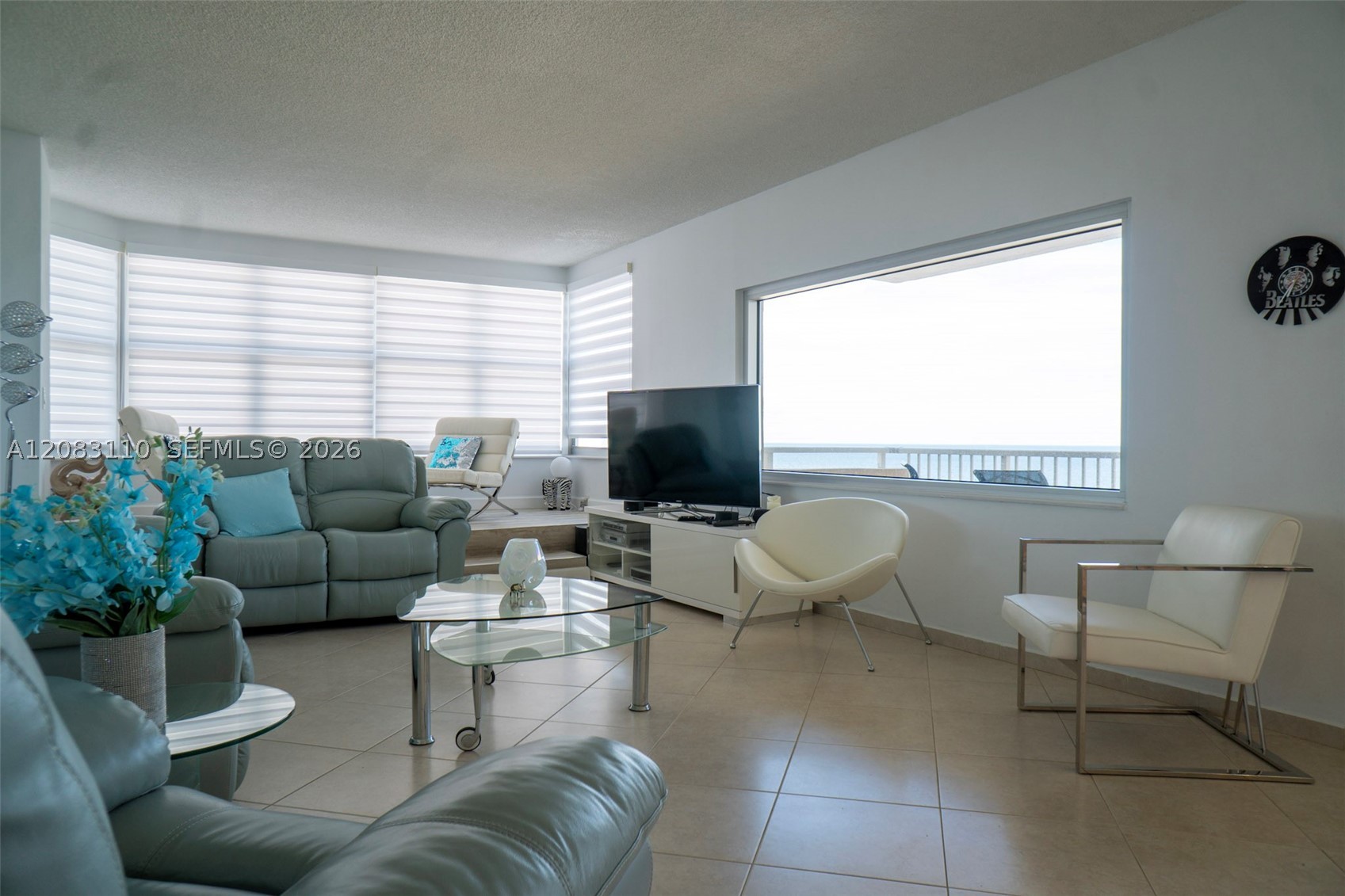 Hallandale Beach photo 4