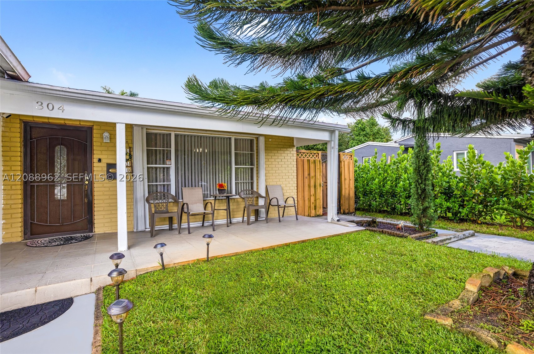 Pembroke Pines photo 4