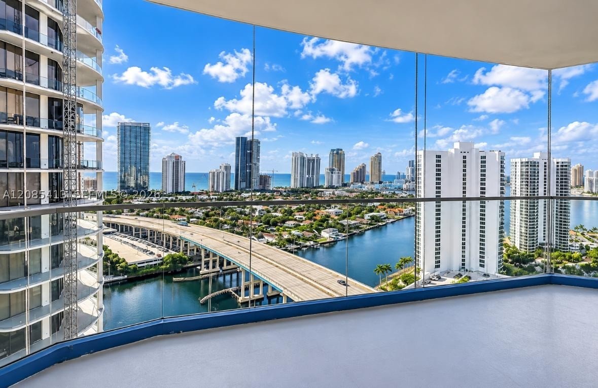 Aventura photo 4