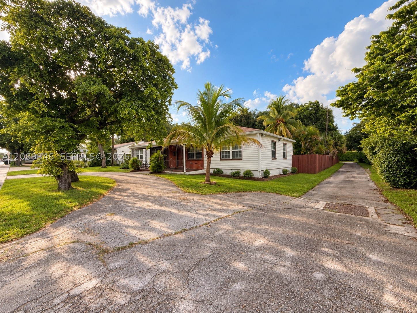 North Miami photo 2