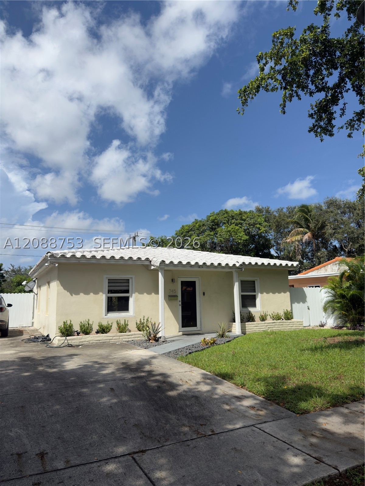 North Miami photo 5