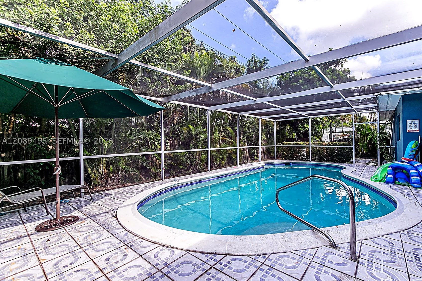 North Miami Beach photo 2