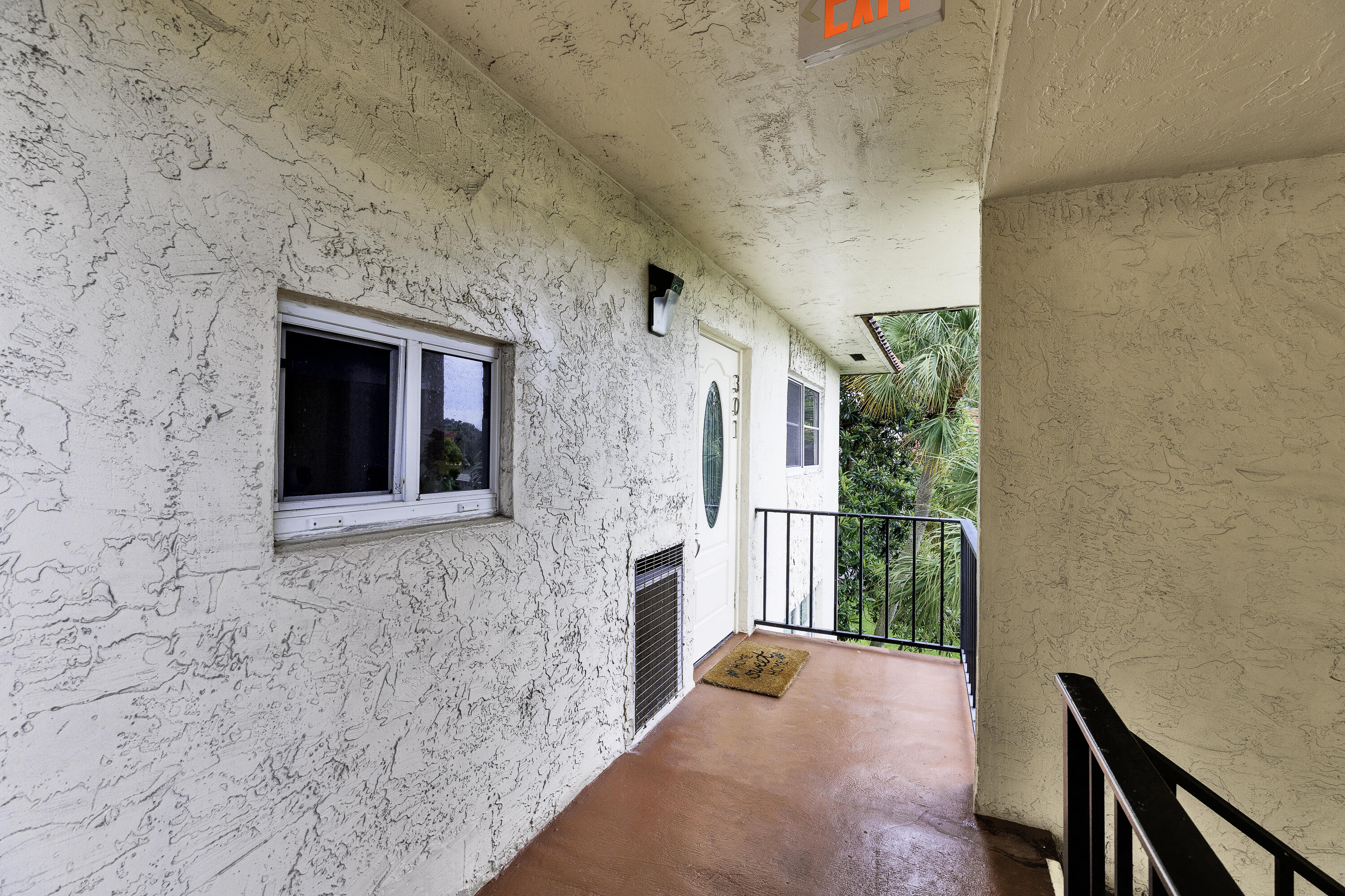 Pembroke Pines photo 2