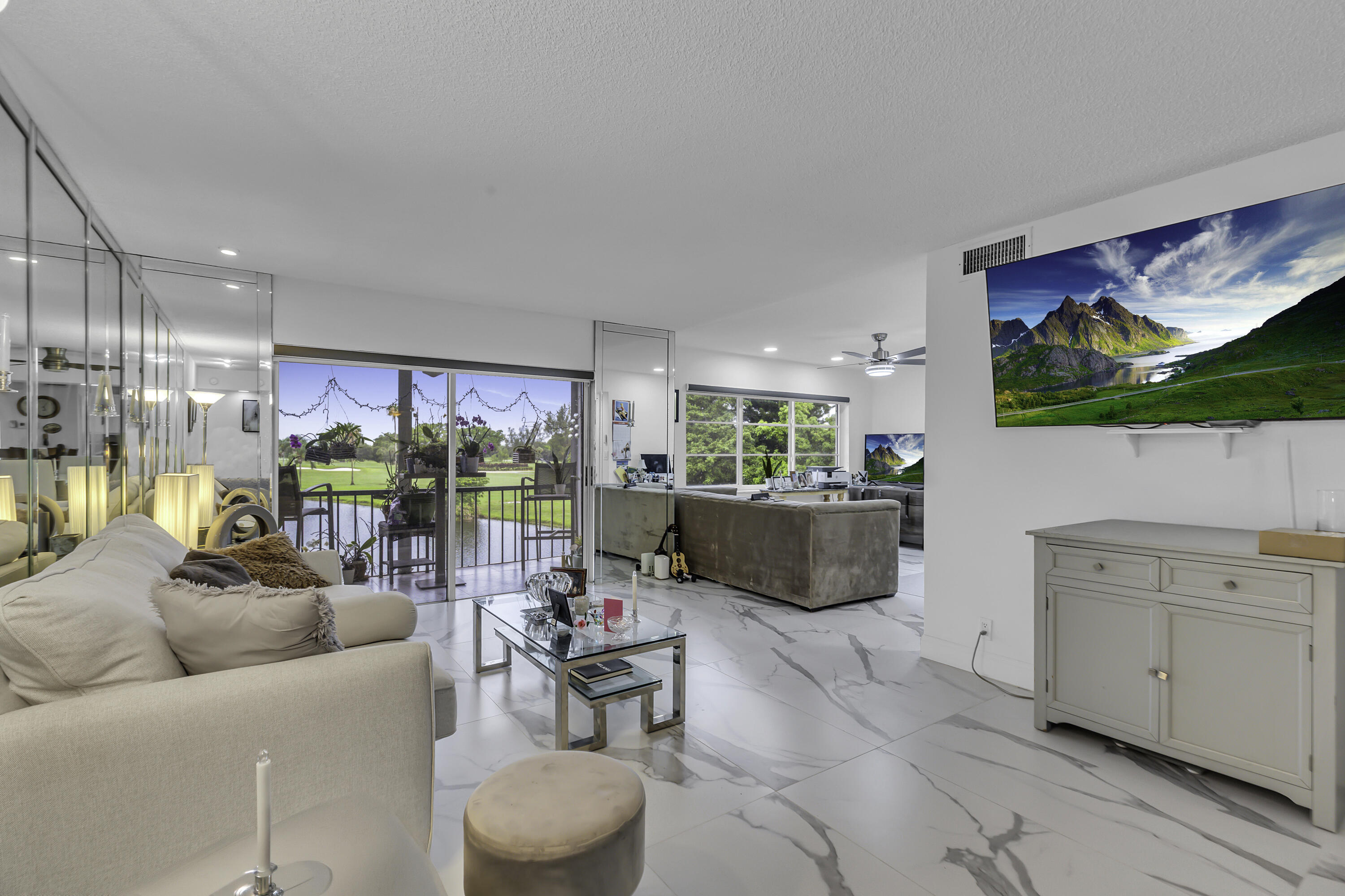 Pembroke Pines photo 4