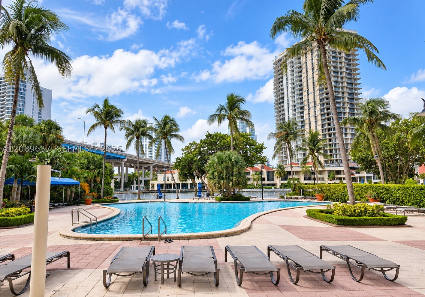 Sunny Isles Beach photo 2