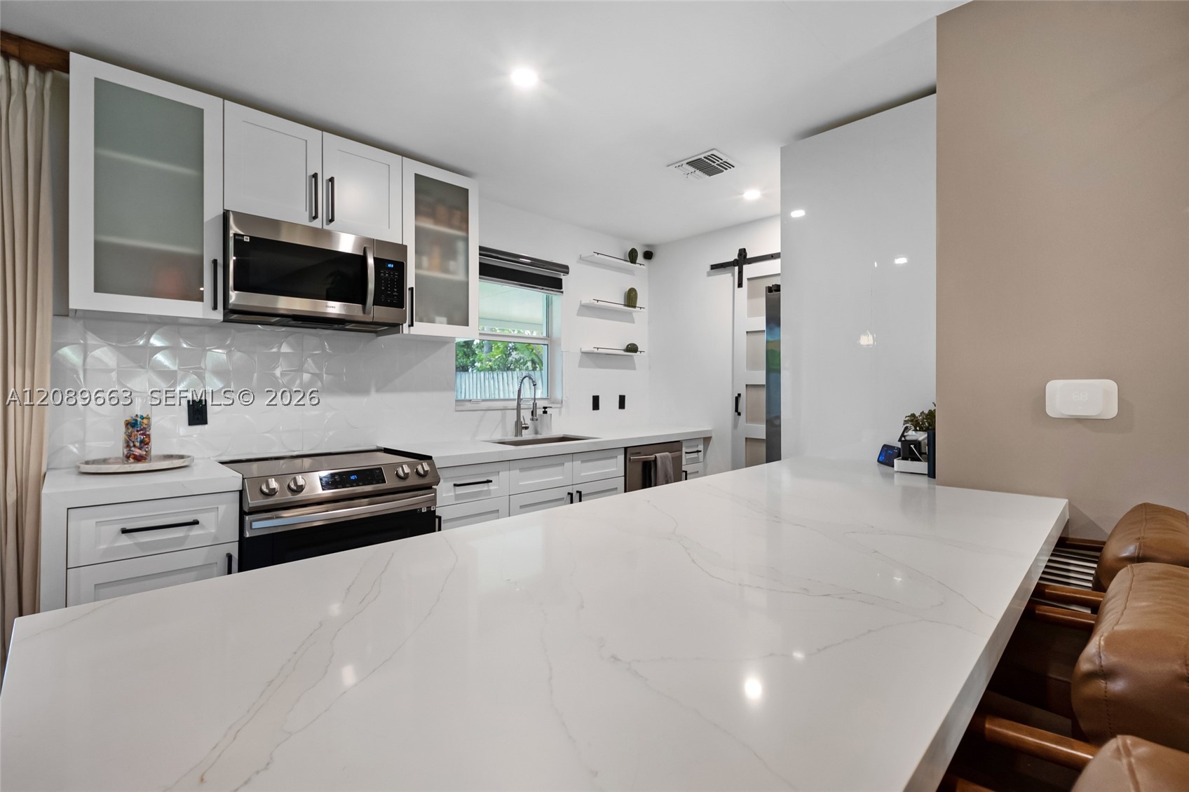 Wilton Manors photo 2