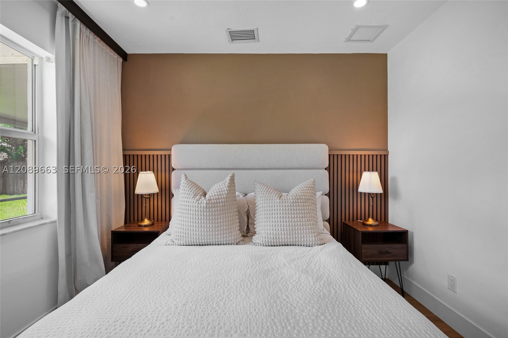 Wilton Manors photo 5