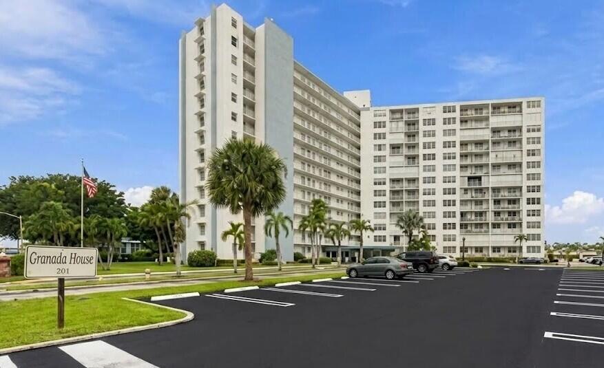 Pompano Beach photo 2
