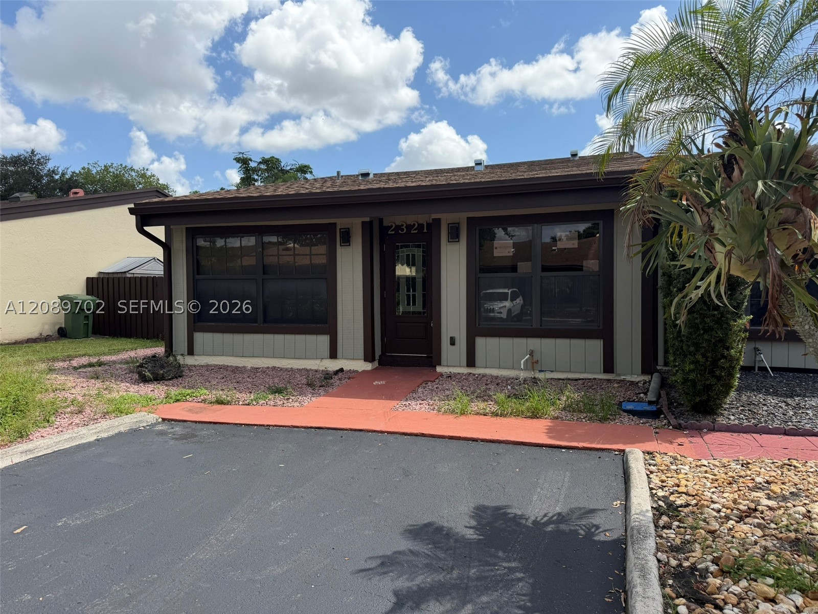 Pembroke Pines photo 2