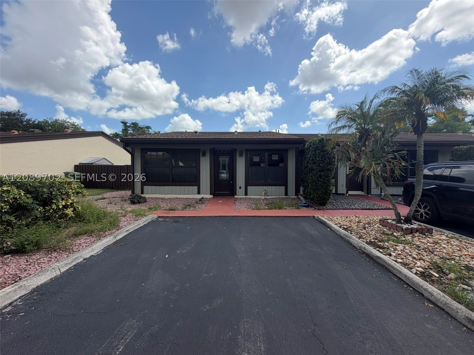 Pembroke Pines photo 4