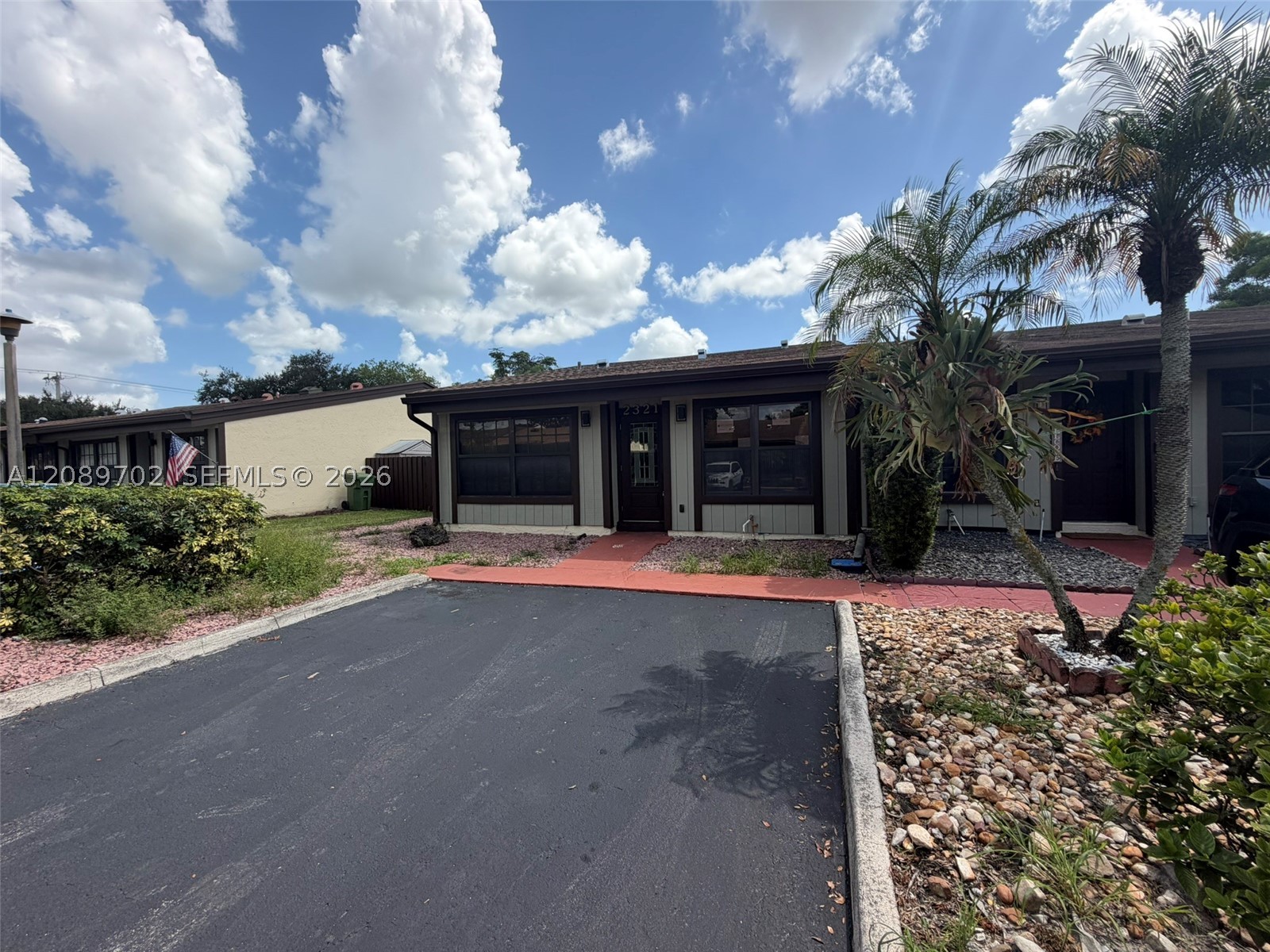 Pembroke Pines photo 5