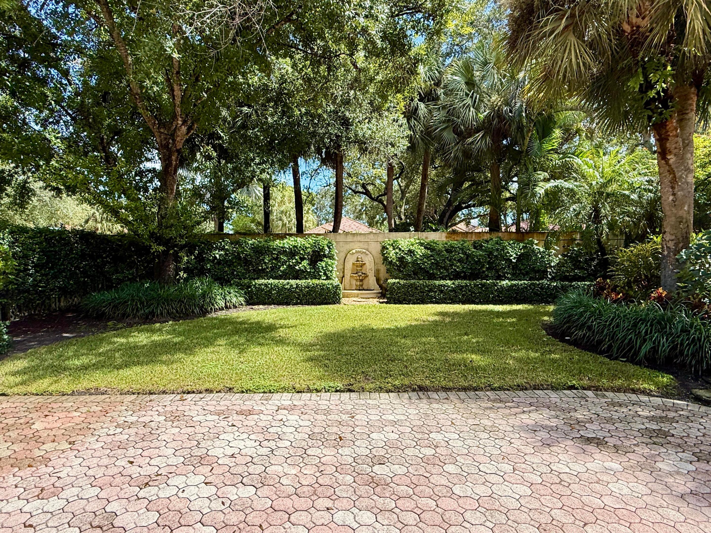 Palm Beach Gardens photo 2