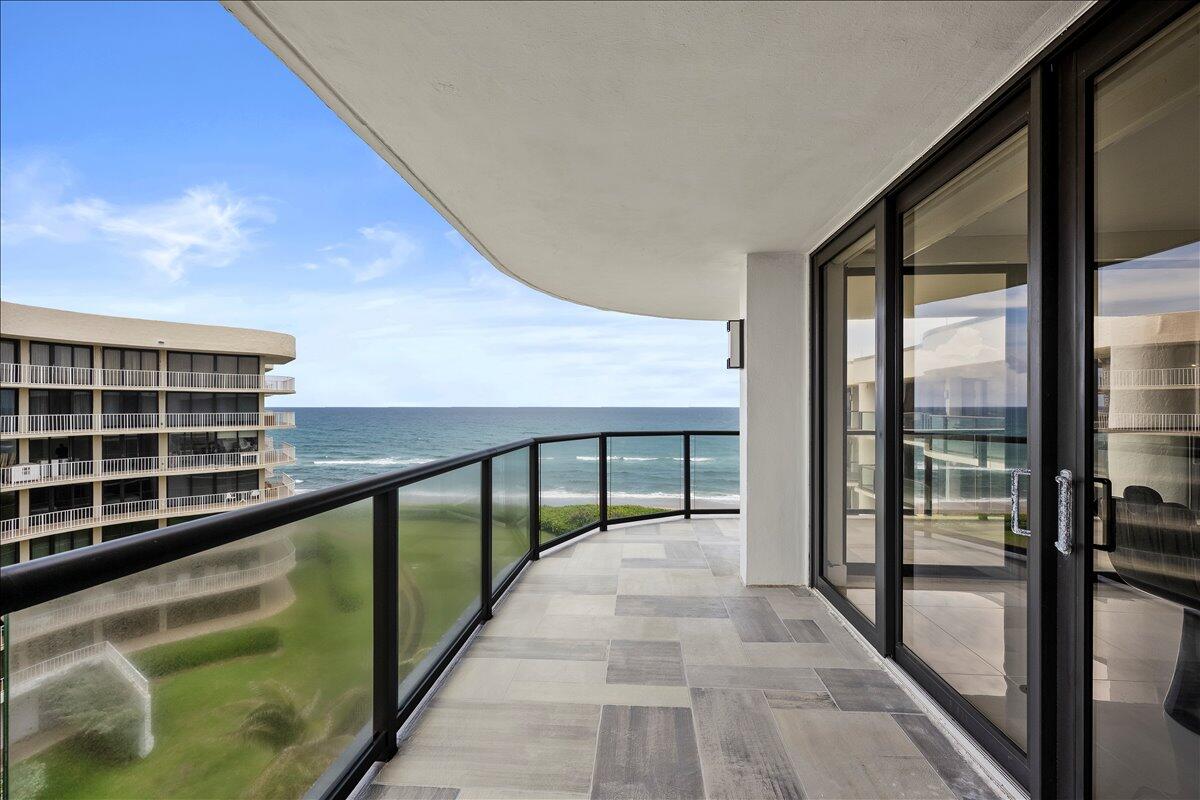 Palm Beach photo 2