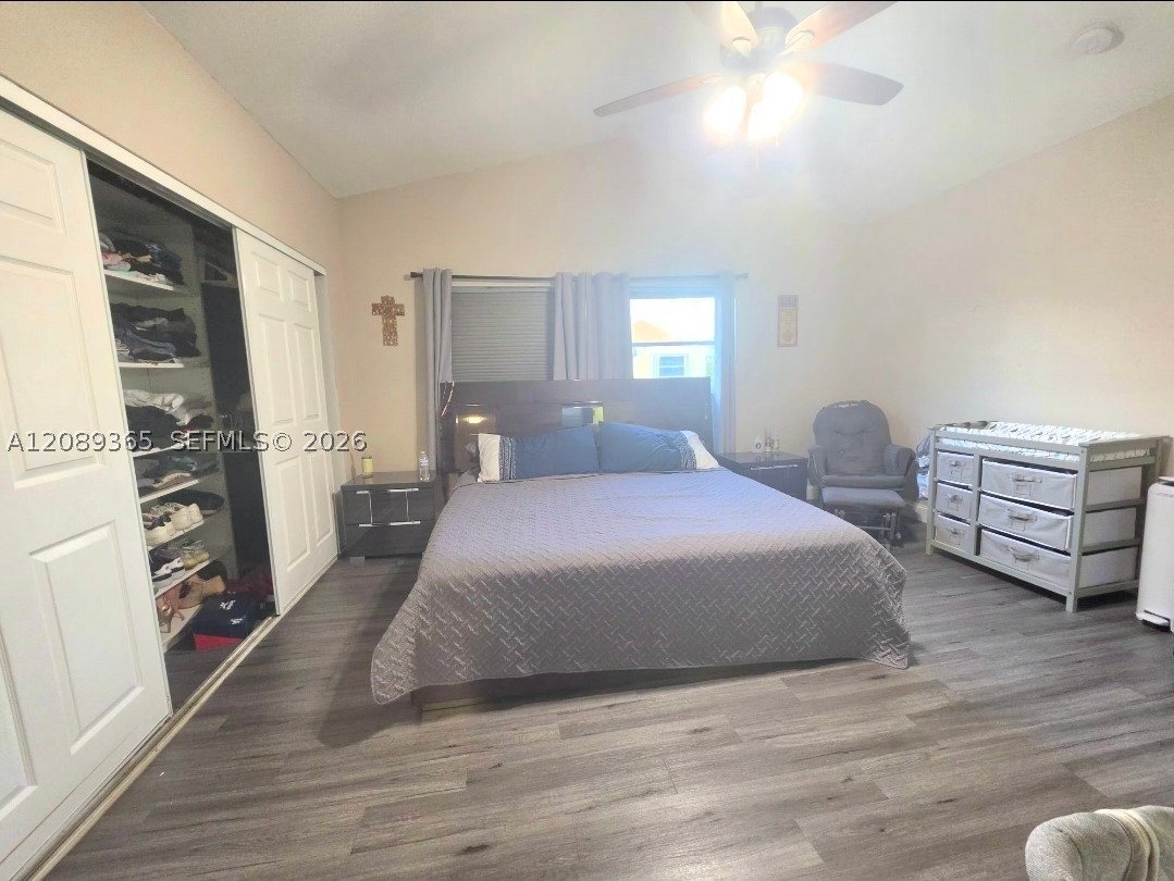 Pembroke Pines photo 2