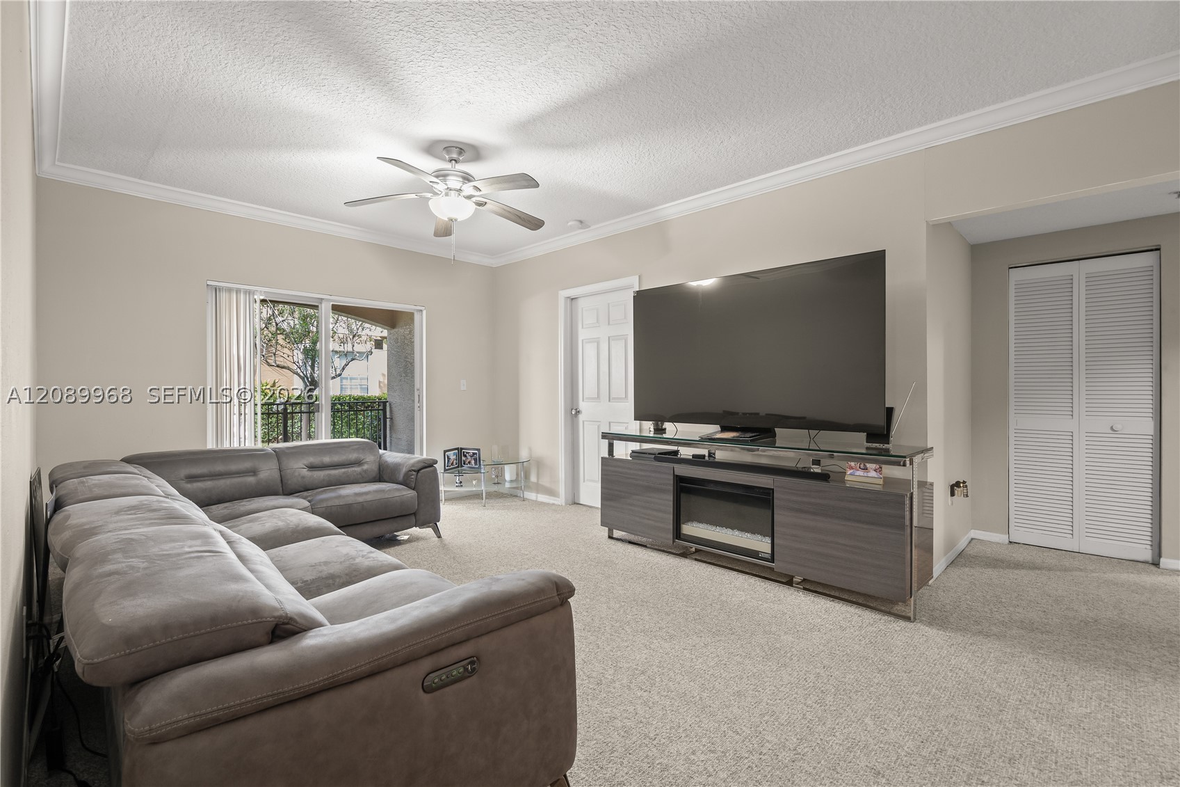 Pembroke Pines photo 2