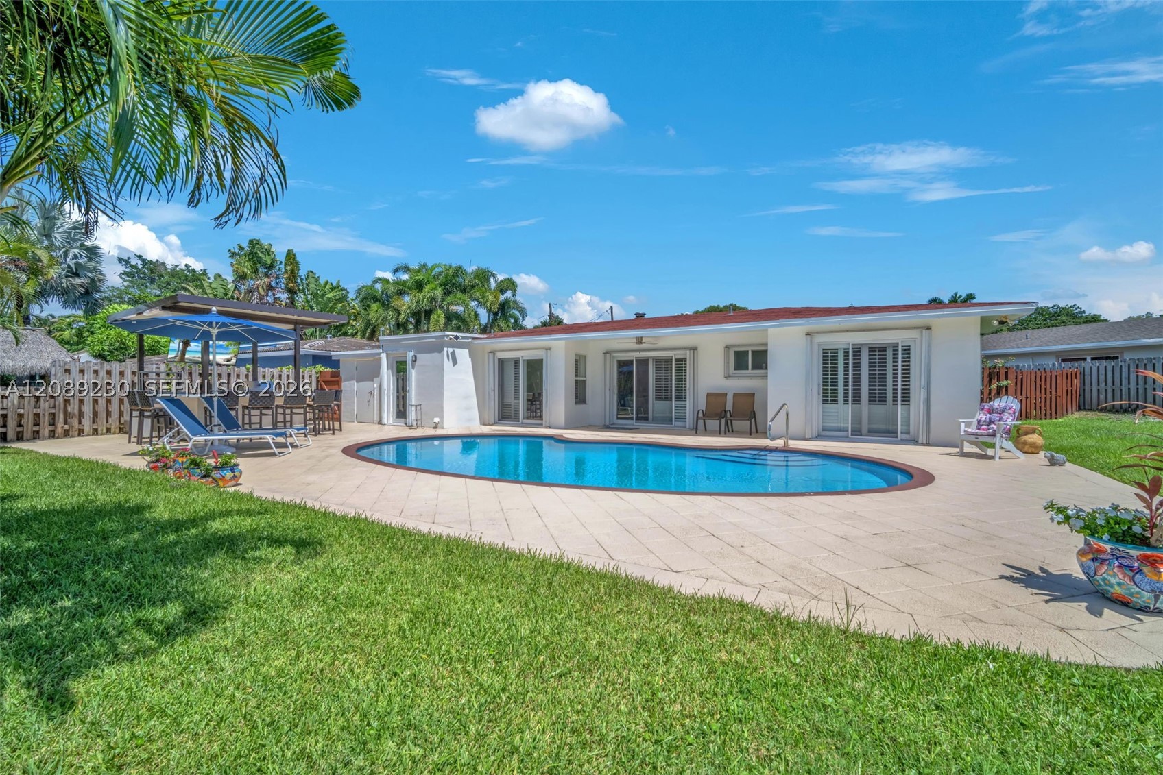Wilton Manors photo 3