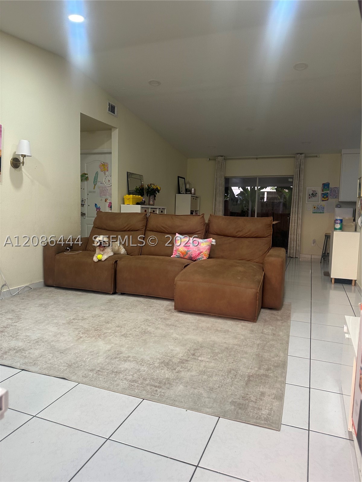 Hialeah photo 5