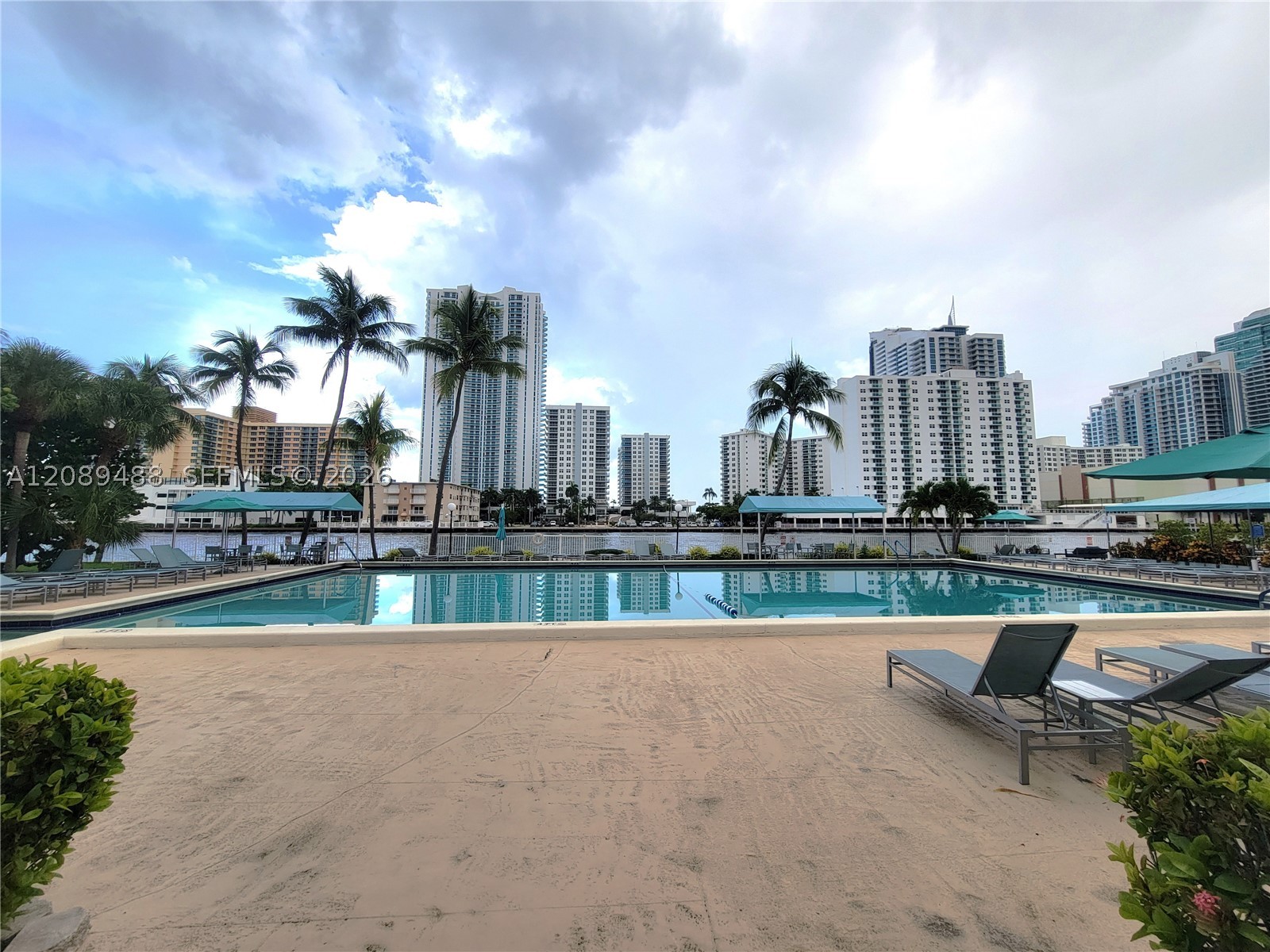 Hallandale Beach photo 2