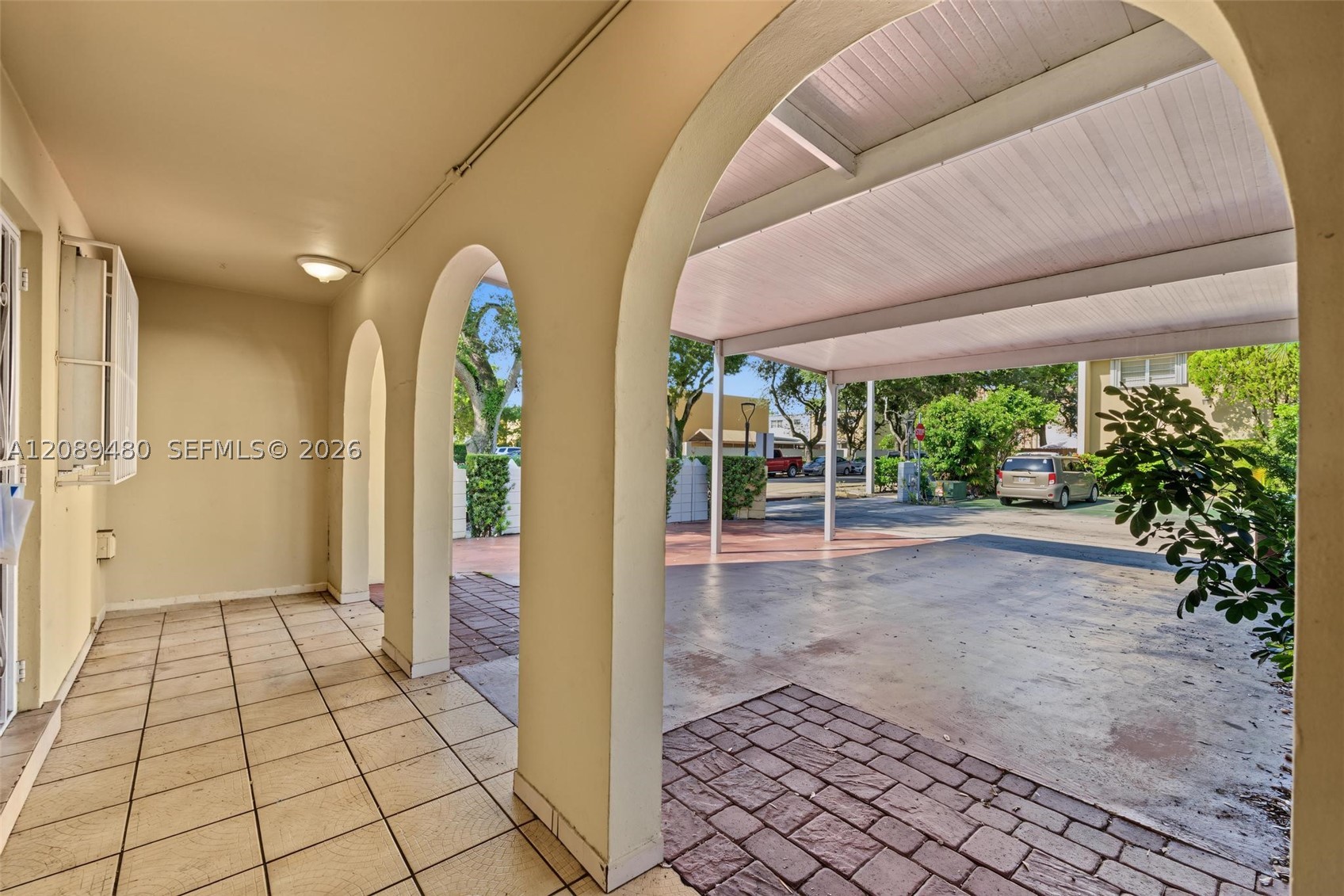 Hialeah photo 4
