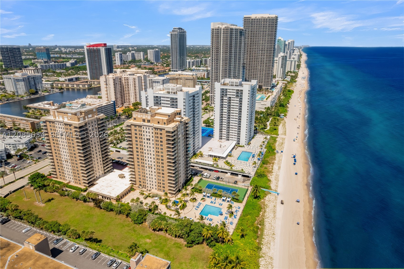 Hallandale Beach photo 2