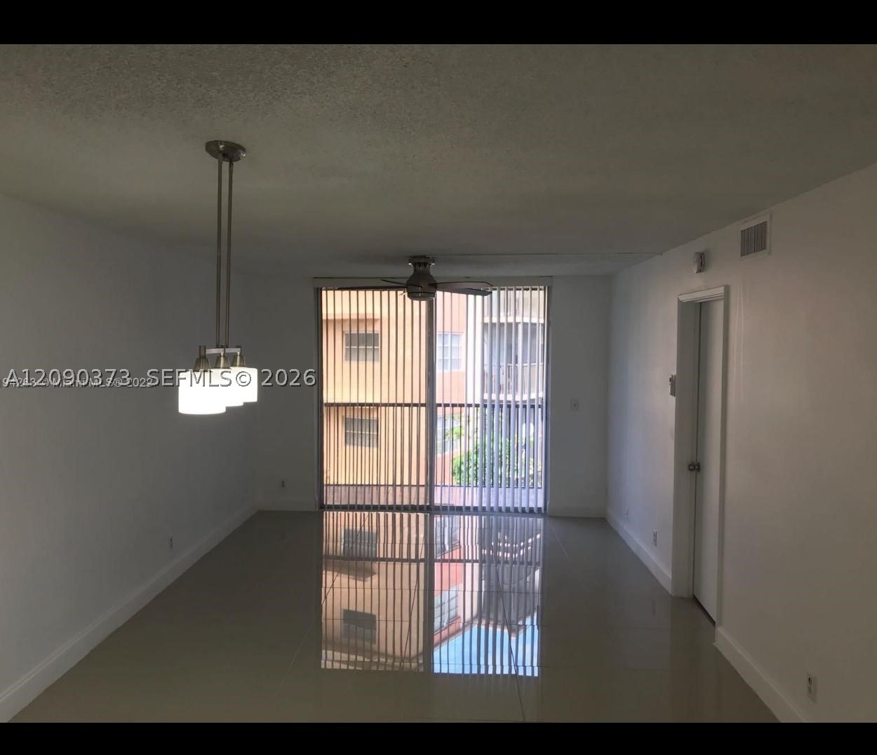 Miramar photo 4