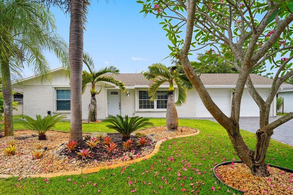Palm Beach Gardens photo 3