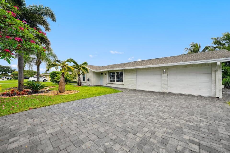 Palm Beach Gardens photo 4