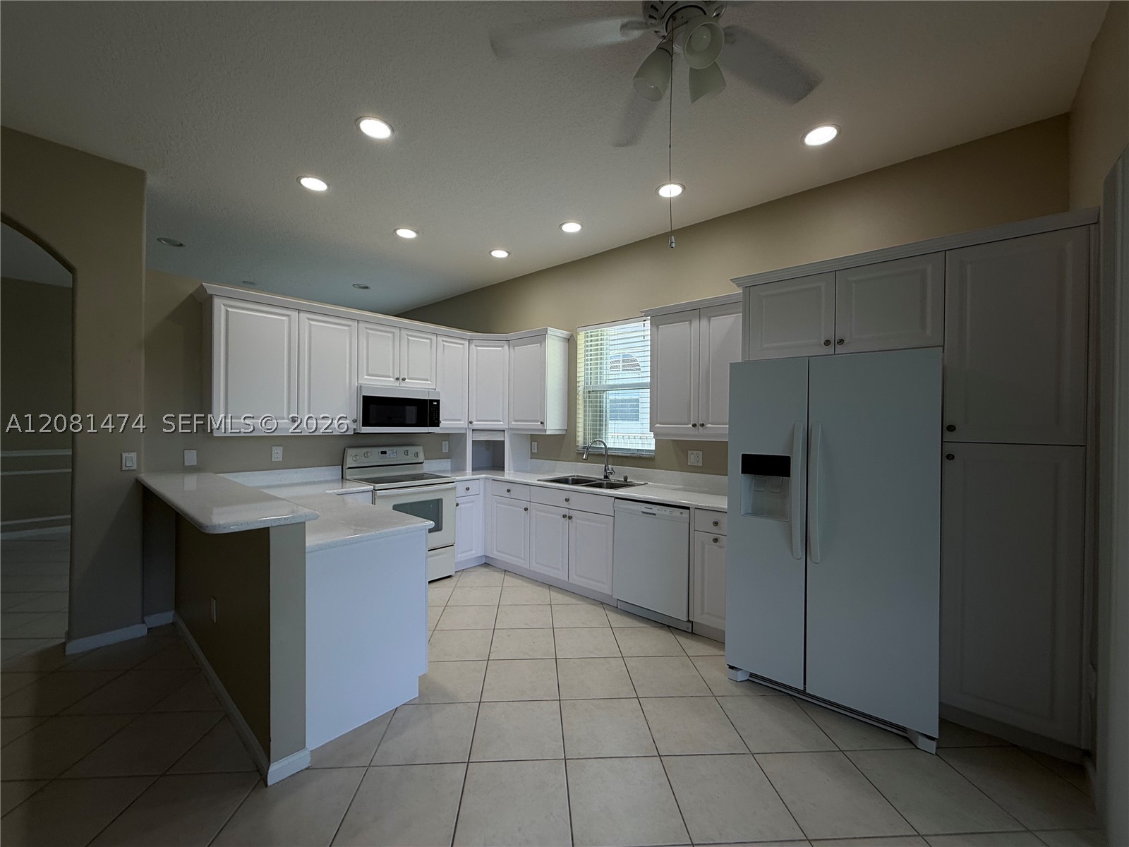 Miramar photo 3