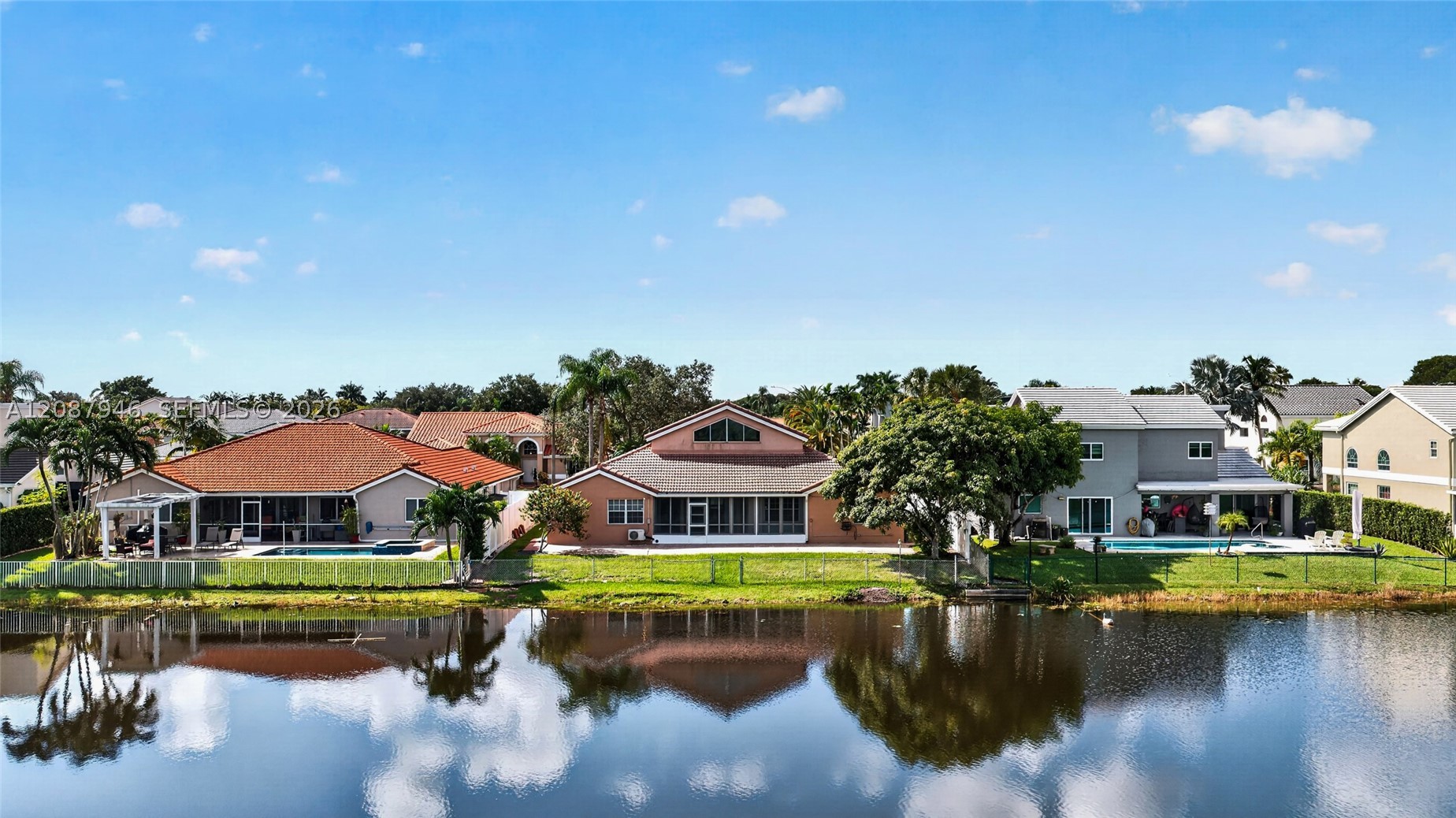 Pembroke Pines photo 2