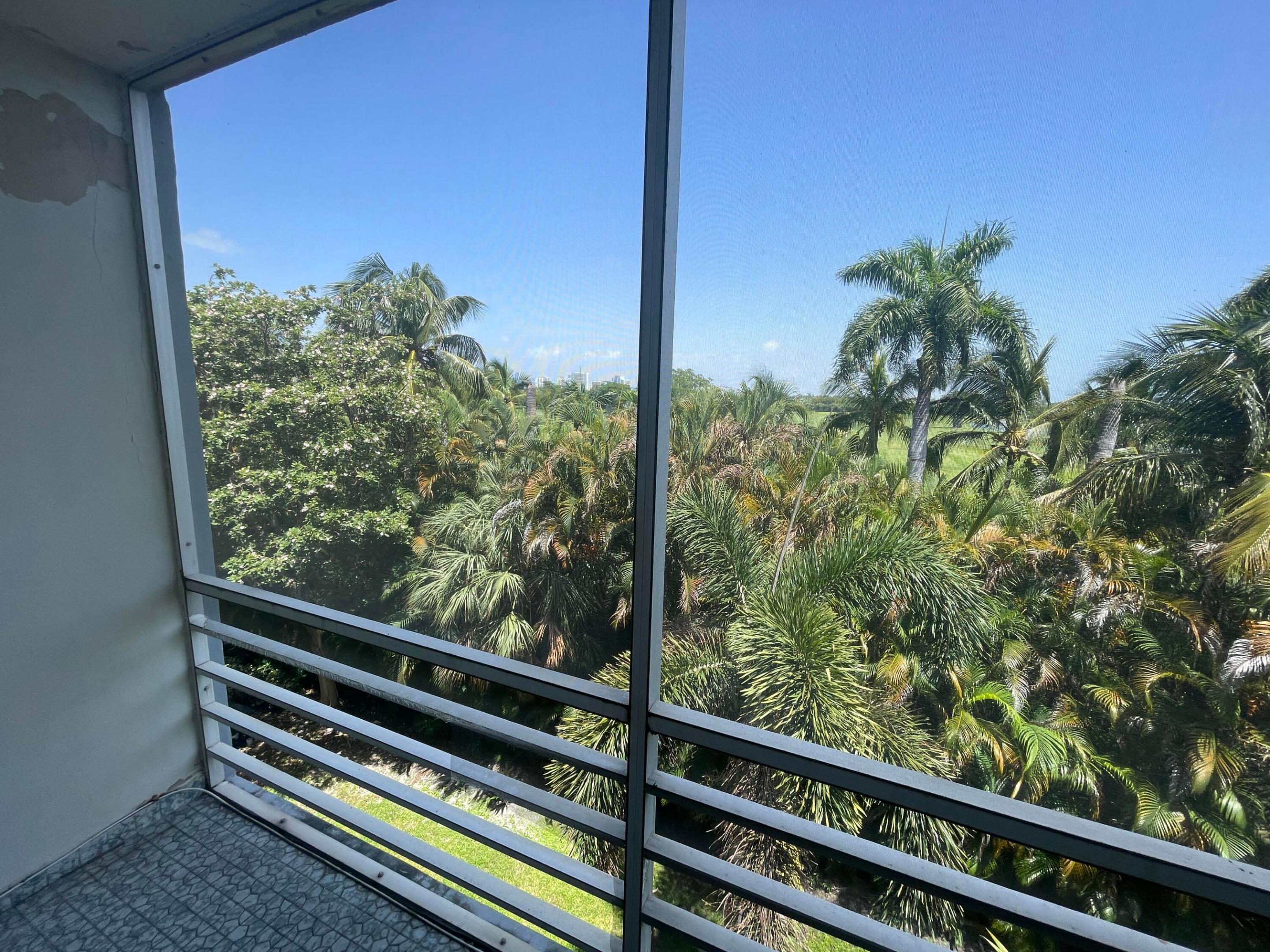 Hallandale Beach photo 2